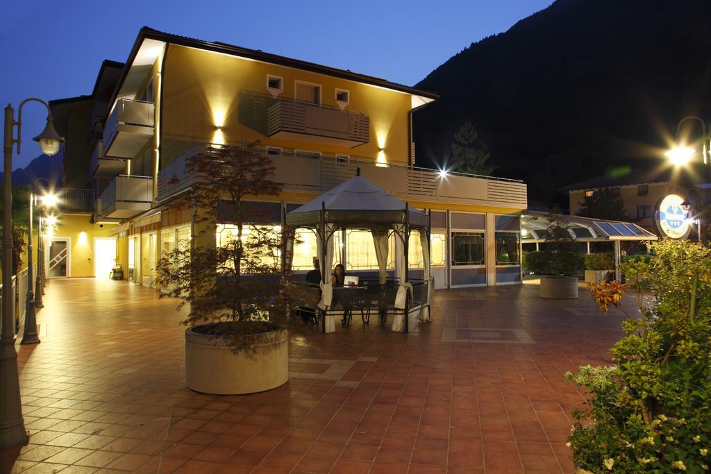 Hotel Castel Lodron Storo المظهر الخارجي الصورة